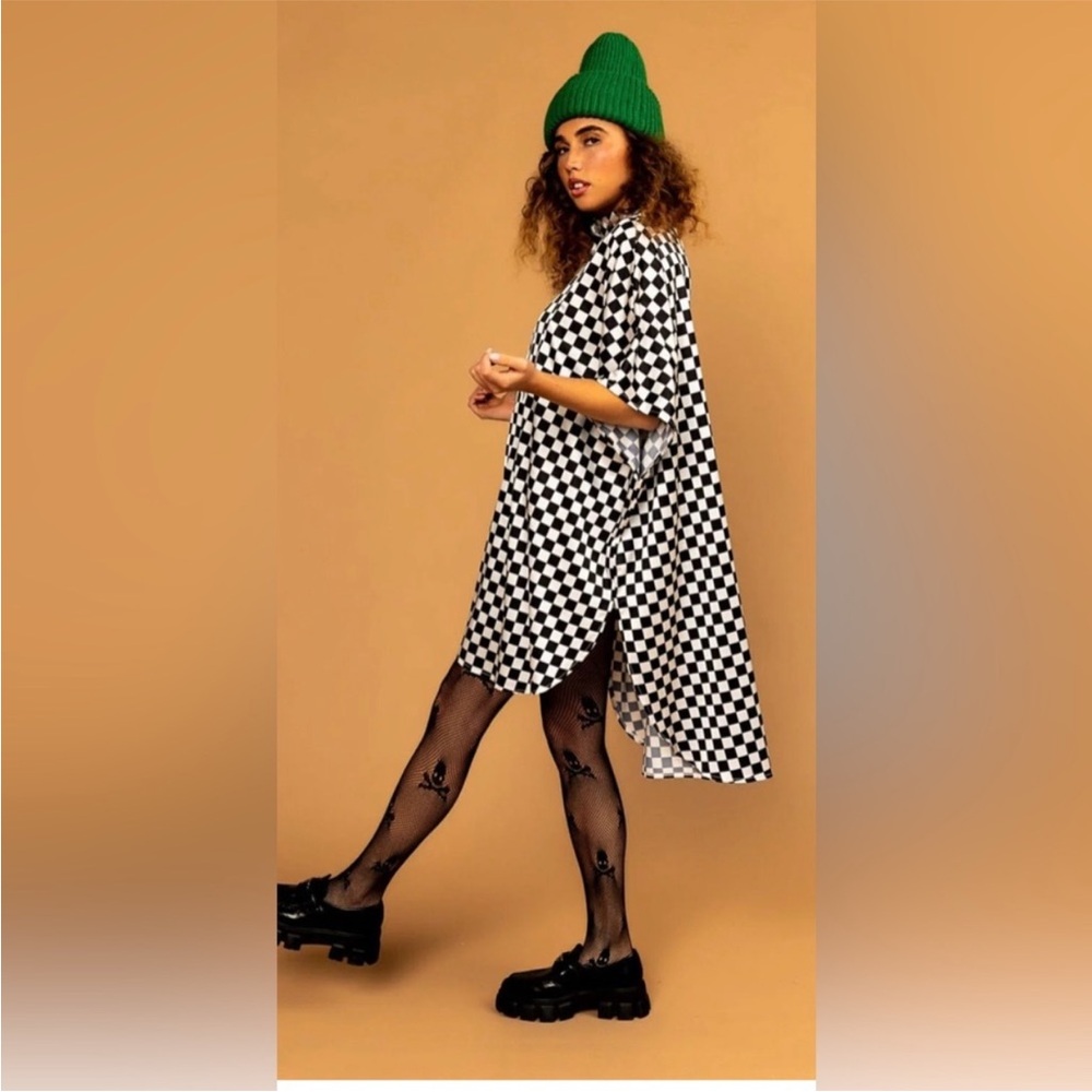 Dressed in LALA Black & White Checkerboard Oversized Top, L